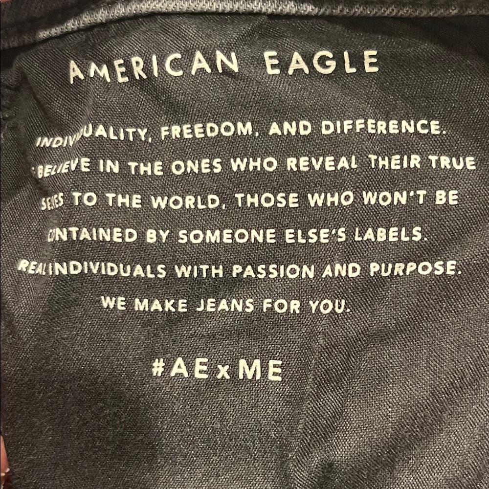 American Eagle Next Level Stretch  Distressed High Rise GrayJeans Size 6 - Picture 8 of 8